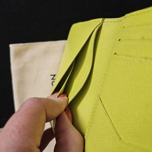 Louis Vuitton Taigarama Pocket Organizer NM Yellow - Picture 9 of 12